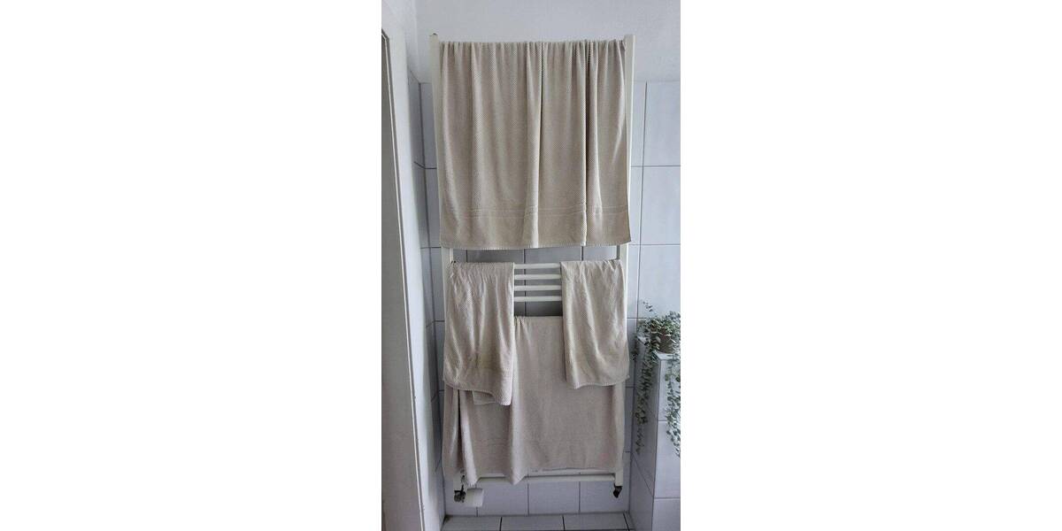 Etagenwohnung Bielefeld Innenstadt - 4 Zimmer, 100 m&sup2;, 1.150&euro; | Angebot:26829460