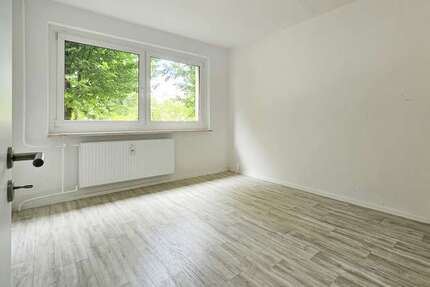 Wohnung zum Mieten in Zwickau 359,10 € 57 m² 3 zimmer