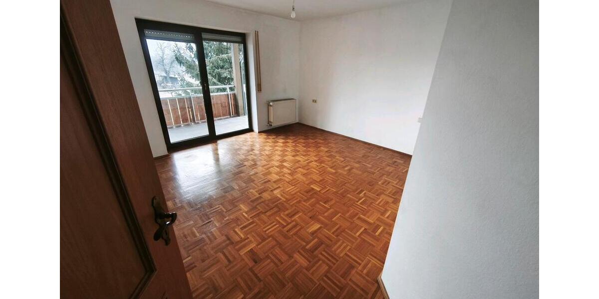 Etagenwohnung Günzburg - 3.5 Zimmer, 120 m&sup2;, 1.300&euro; | Angebot:24592928