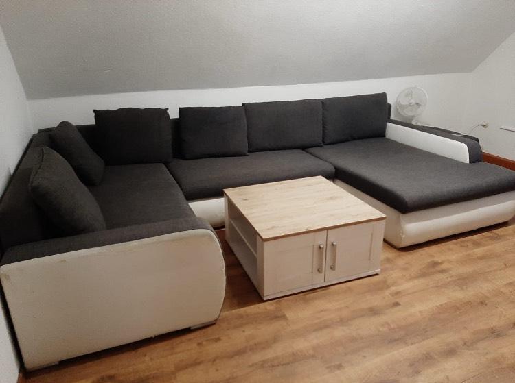 4-Zimmer-Wohnung im DG zu vermieten 4 zimmer