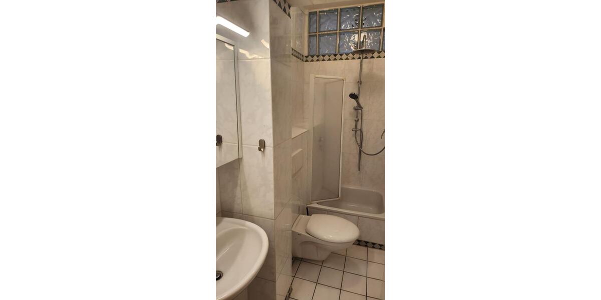 Etagenwohnung Wuppertal Brill - 2 Zimmer, 35 m&sup2;, 300&euro; | Angebot:26688545