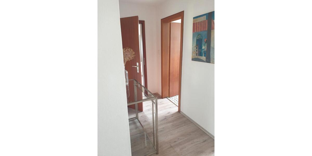 Wohnen auf Zeit Gronau (Leine) - 3 Zimmer, 84 m&sup2;, 70&euro; | Angebot:12389259