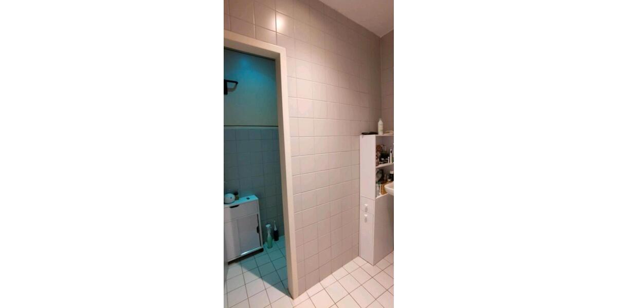 Erdgeschoßwohnung Darmstadt - 8 Zimmer, 17 m&sup2;, 650&euro; | Angebot:25958701