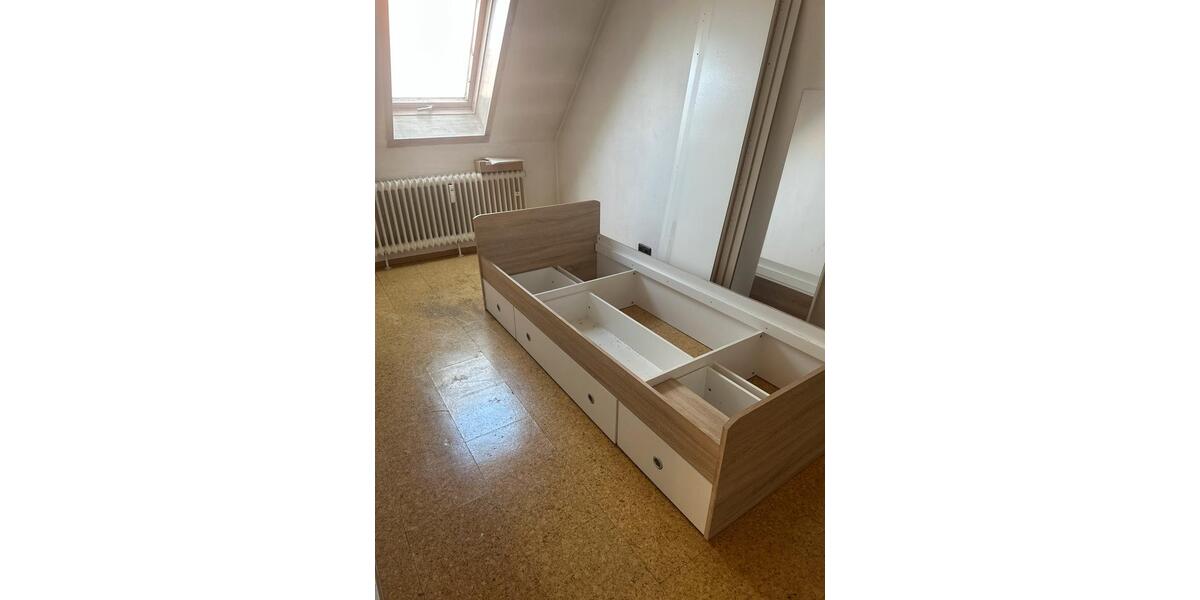 Dachgeschoßwohnung Wolframs-Eschenbach Eschenbach - 3 Zimmer, 70 m&sup2;, 800&euro; | Angebot:25043767
