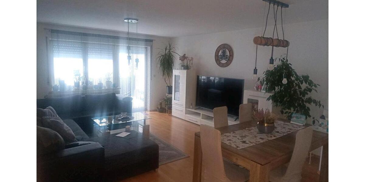 Dachgeschoßwohnung Bad Mergentheim - 3 Zimmer, 80 m&sup2;, 750&euro; | Angebot:24653858
