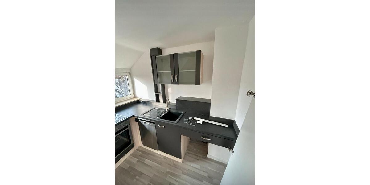 Dachgeschoßwohnung Nürnberg - 3 Zimmer, 60 m&sup2;, 800&euro; | Angebot:25185408