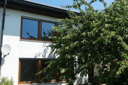 Einfamilienhaus auf zwei Ebenen zur Miete in Windsbach!