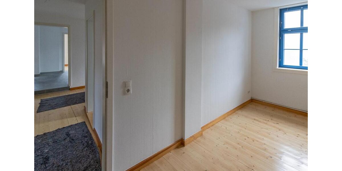 Etagenwohnung Schmalkalden - 5 Zimmer, 81 m&sup2;, 630&euro; | Angebot:22485783