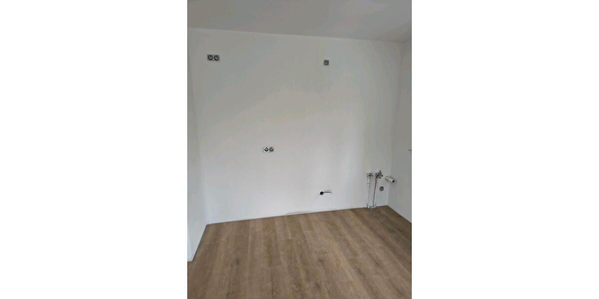 Dachgeschoßwohnung Großmehring - 3 Zimmer, 77 m&sup2;, 1.075&euro; | Angebot:25046055