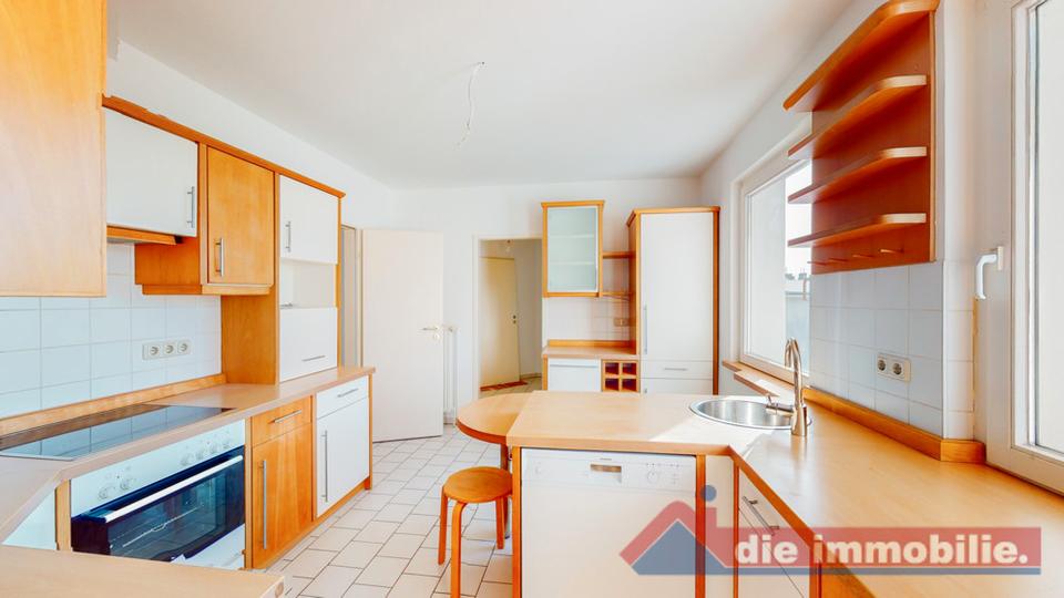 Dachgeschoßwohnung Magdeburg - 4 Zimmer, 142 m&sup2;, 1.065&euro; | Angebot:24257666