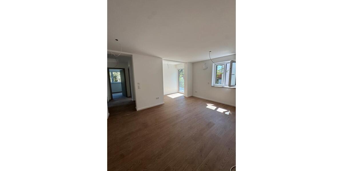 Etagenwohnung Arnstorf - 4 Zimmer, 89 m&sup2;, 1.260&euro; | Angebot:26638660