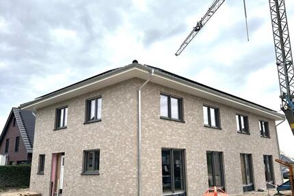 Haus Salzbergen - 5 Zimmer, 155 m&sup2;, 1.600&euro; | Angebot:26229530