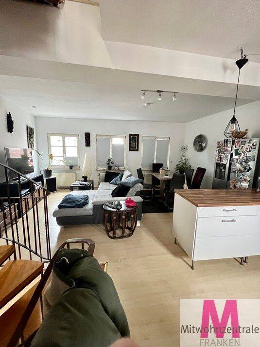 Wohnen auf Großen Fuß - 90m Maisonette Wohnung über 3 Etagen mit Balkon