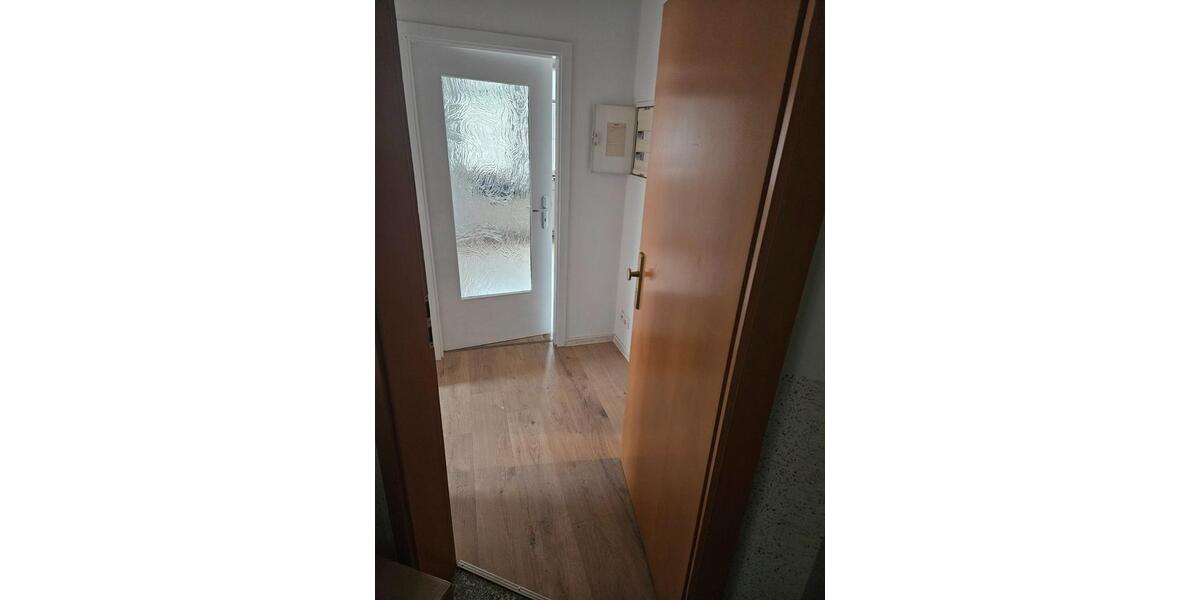 Dachgeschoßwohnung Limbach-Oberfrohna Oberfrohna - 2 Zimmer, 54 m&sup2;, 330&euro; | Angebot:26597859