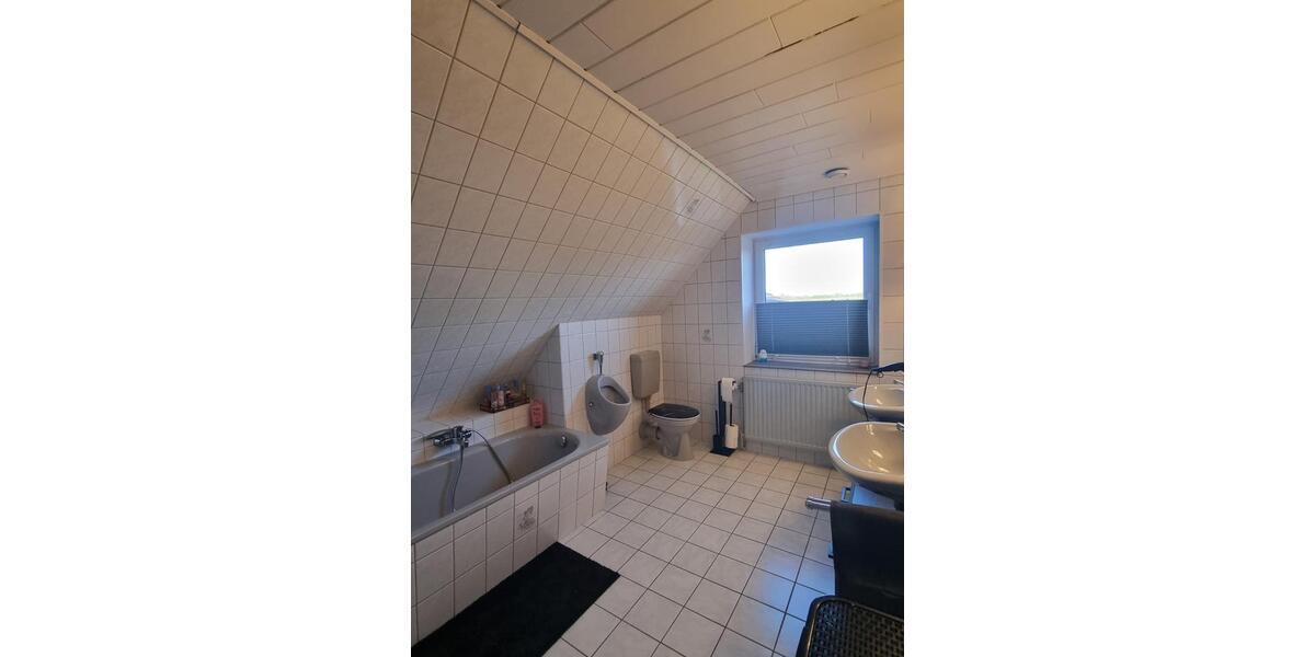 Etagenwohnung Großenwiehe - 3 Zimmer, 97 m&sup2;, 1.015&euro; | Angebot:26652141
