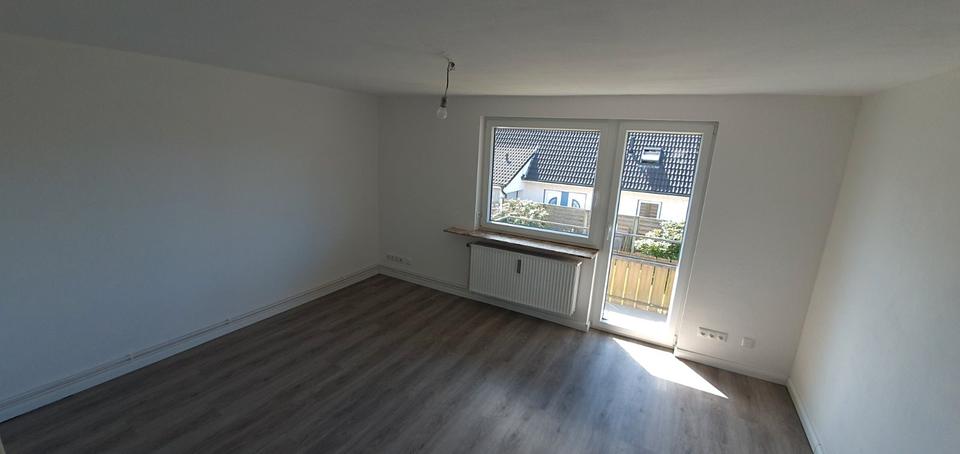 Etagenwohnung Heide - 3 Zimmer, 60 m&sup2;, 600&euro; | Angebot:26032332