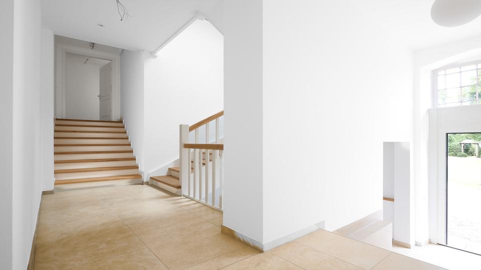 Erdgeschoßwohnung Detmold Hiddesen - 3 Zimmer, 143 m&sup2;, 1.859&euro; | Angebot:25807068