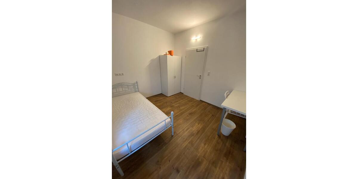 Schöne WG-Zimmer in top Lage zimmer