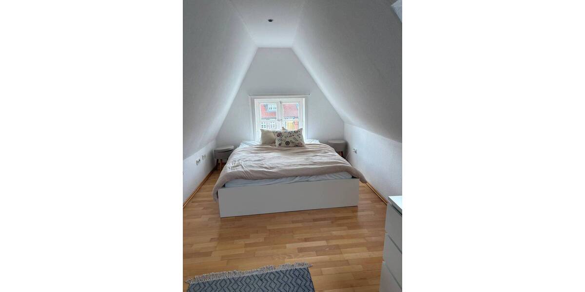 Etagenwohnung Stade - 2 Zimmer, 75 m&sup2;, 800&euro; | Angebot:25983352