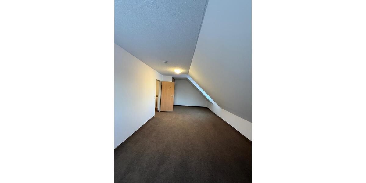 Doppelhaushälfte Kulmain - 4 Zimmer, 135 m&sup2;, 1.290&euro; | Angebot:24785525