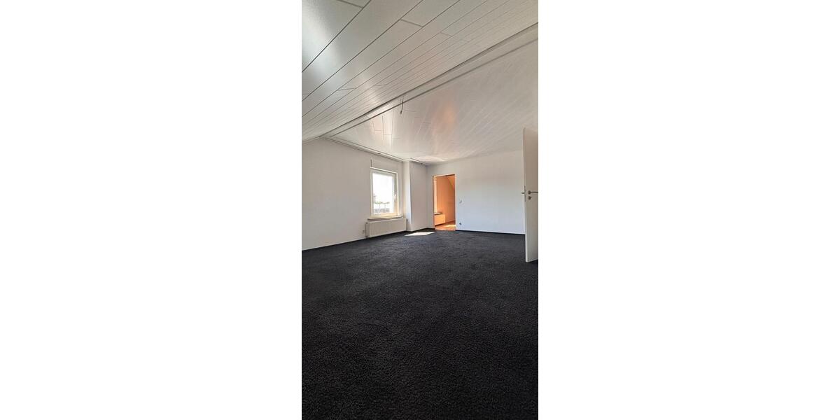 Etagenwohnung Rees - 4 Zimmer, 120 m&sup2;, 1.000&euro; | Angebot:26566663