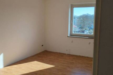 Wohnung Stralsund Kniepervorstadt - 4 Zimmer, 101 m&sup2;, 890&euro; | Angebot:26207418