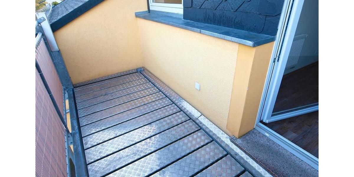 Dachgeschoßwohnung Mittweida - 2 Zimmer, 76 m&sup2;, 550&euro; | Angebot:24598526