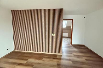 Kernsanierte DG-Wohnung am Mattlerbusch-Park! 2 zimmer