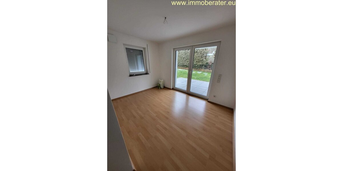 Große, traumhafte 3-Zimmer-Gartenwohnung mit Terrasse WFL 103 m² Neubau, Energiesparhaus KfW 55 Neubau - zu vermieten.- - Terrassenwohnung Neunburg vorm Wald | Angebot:26131352
