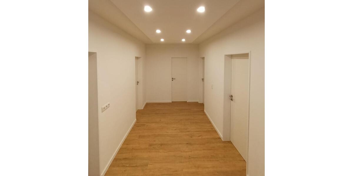 Etagenwohnung Augsburg Bärenkeller - 4 Zimmer, 92 m&sup2;, 1.390&euro; | Angebot:25476096