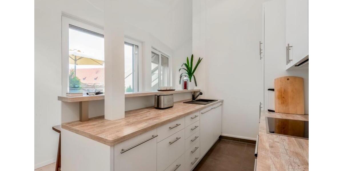 Dachgeschoßwohnung Rostock Hansaviertel - 2 Zimmer, 60 m&sup2;, 1.850&euro; | Angebot:25832047