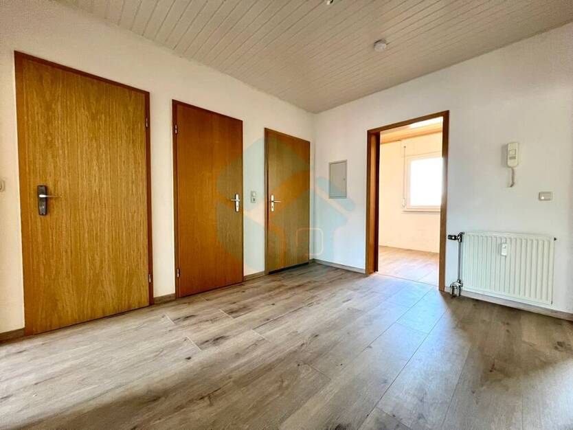 Schöne 4-ZKB-Dachgeschoss-Wohnung in Butzbach-Pohl-Göns! (Bitte sonstige Angaben beachten)