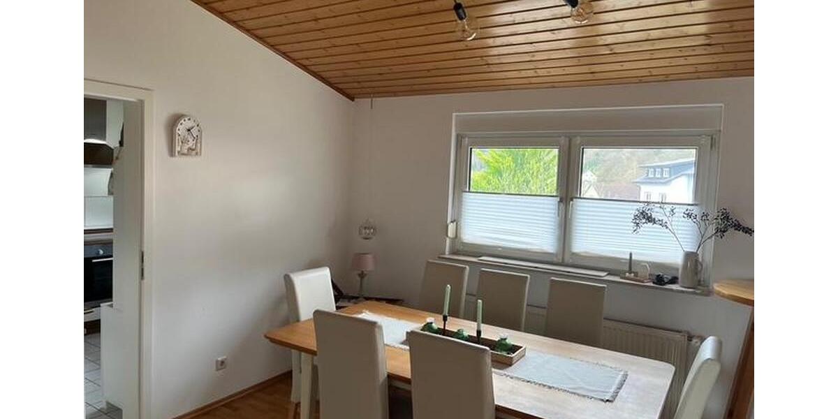 Dachgeschoßwohnung Eberbach - 4 Zimmer, 124 m&sup2;, 1.050&euro; | Angebot:25648733