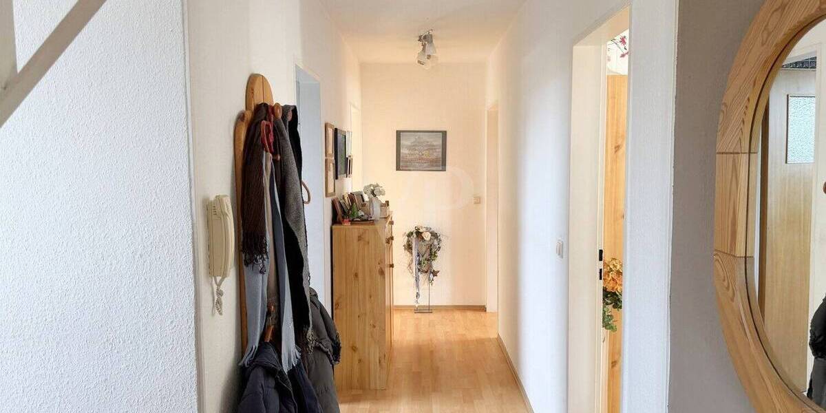 Etagenwohnung Wathlingen - 6 Zimmer, 140 m&sup2;, 1.195&euro; | Angebot:26155107