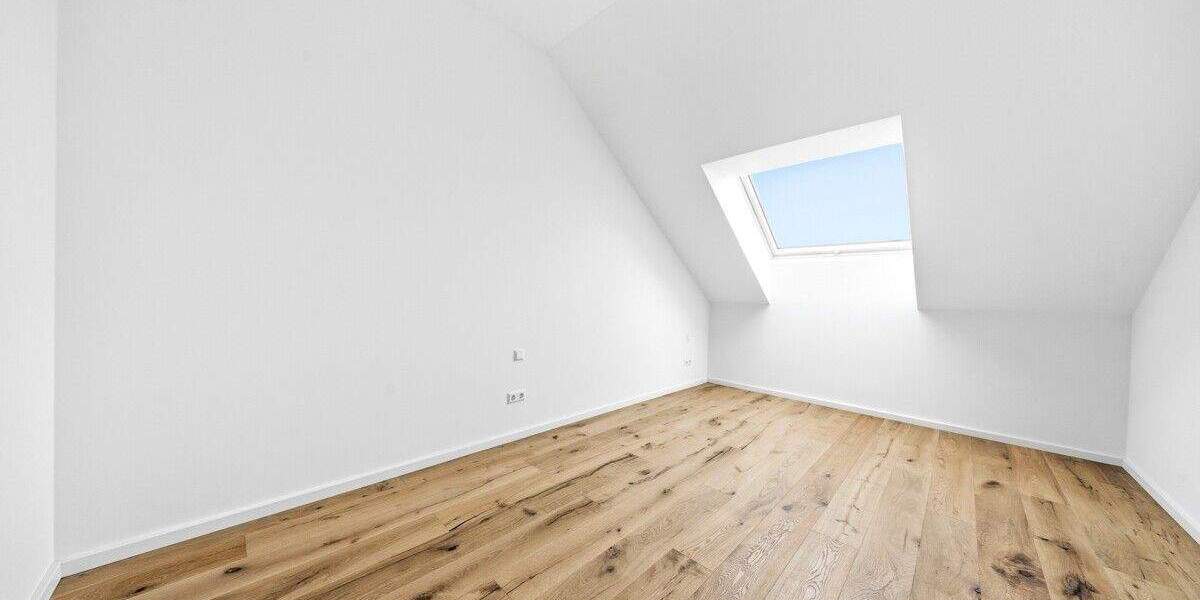 BLICKFANG: DG-Neubauwohnung mit 4 Zimmern, 2 Stellplätzen und Balkon mit wunderschöner Aussicht 4 zimmer