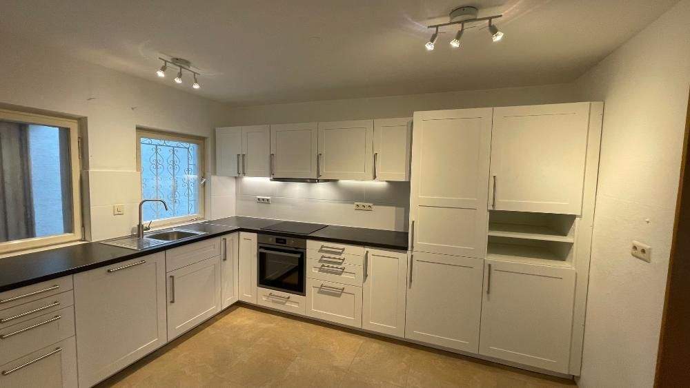 Doppelhaushälfte Renningen - 7 Zimmer, 155 m&sup2;, 2.200&euro; | Angebot:25898274