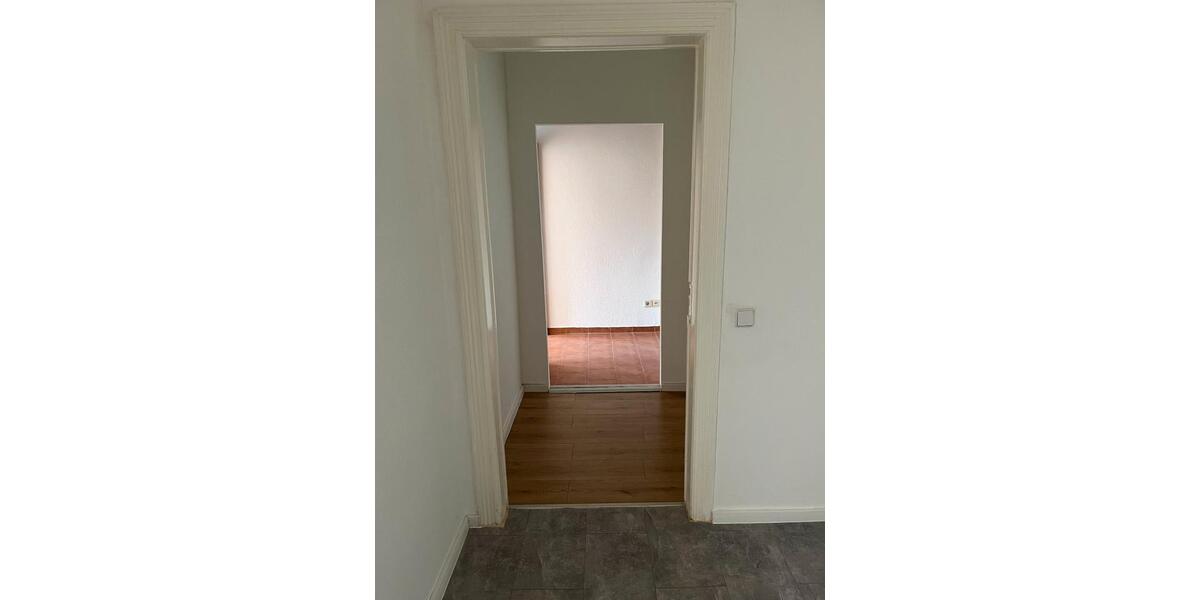 Etagenwohnung Crimmitschau - 4 Zimmer, 105 m&sup2;, 650&euro; | Angebot:25962394