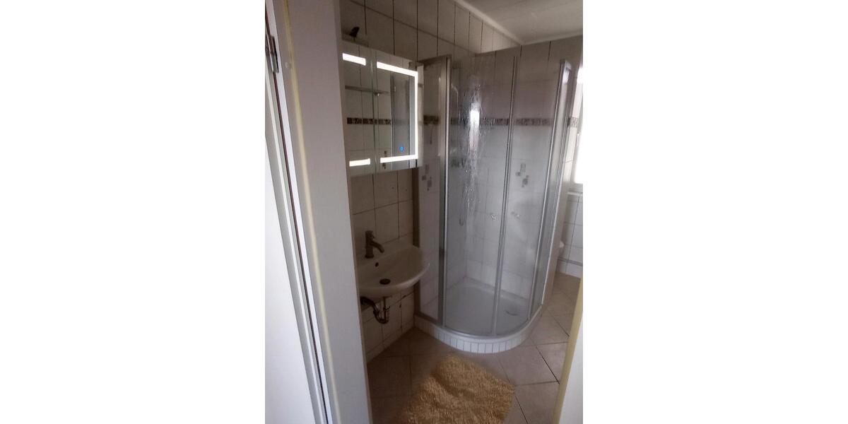 Wohnen auf Zeit Tessin - 4 Zimmer, 100 m&sup2;, 100&euro; | Angebot:26200066