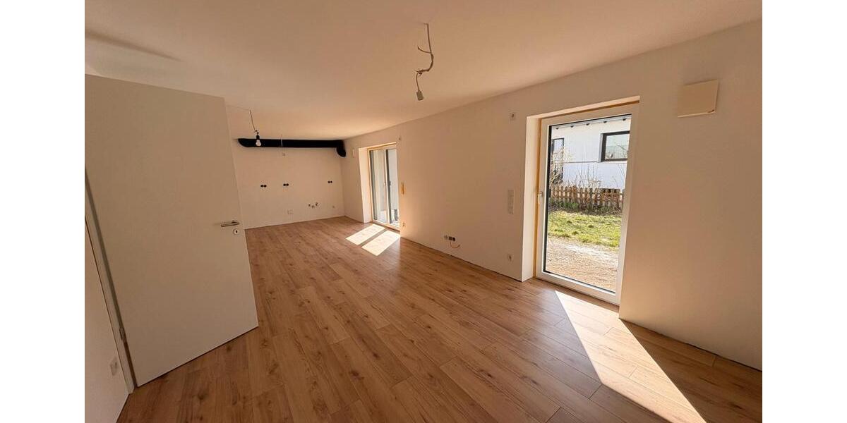 Etagenwohnung Hohenroth - 3 Zimmer, 95 m&sup2;, 850&euro; | Angebot:26525657