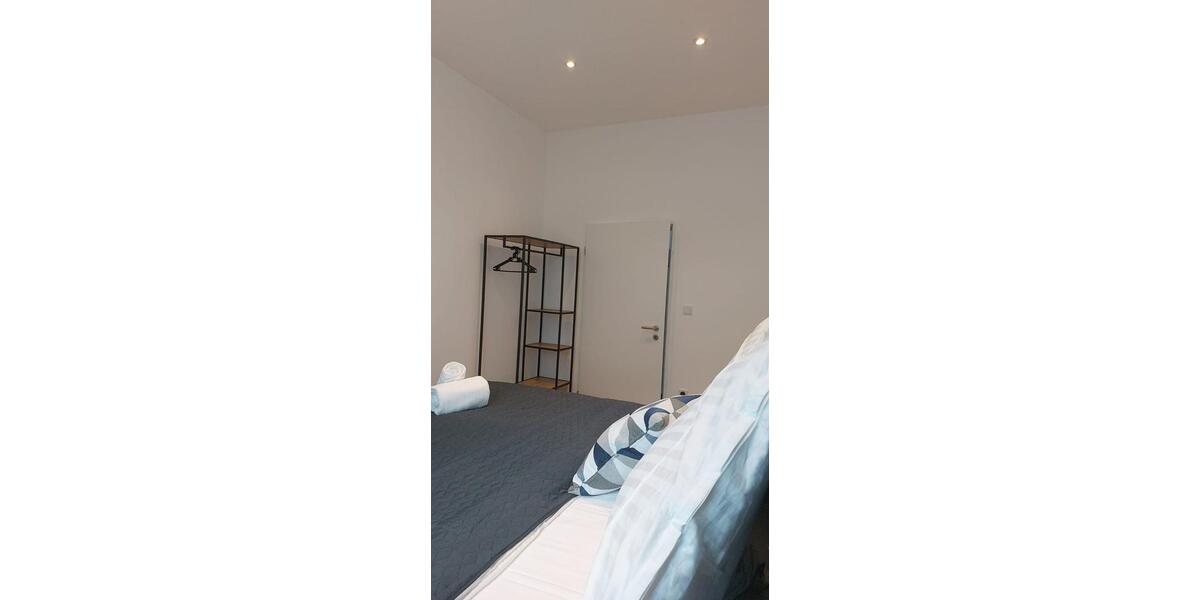 Etagenwohnung Mönchengladbach Süd - 2 Zimmer, 60 m&sup2;, 1.400&euro; | Angebot:26343017