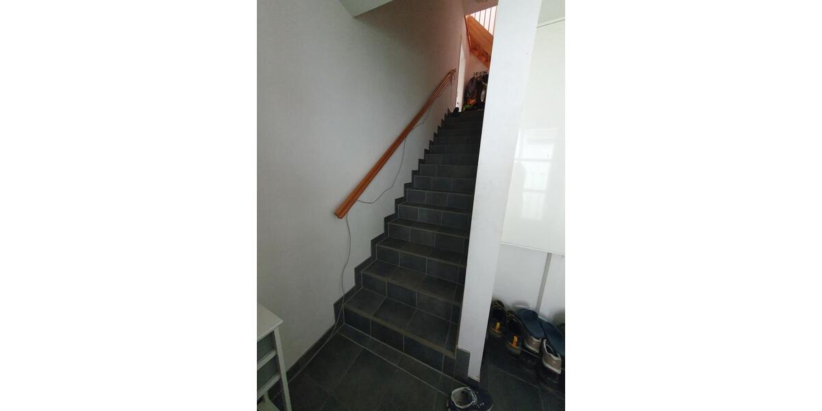 Dachgeschoßwohnung Haseldorf - 4 Zimmer, 115 m&sup2;, 1.035&euro; | Angebot:26050945