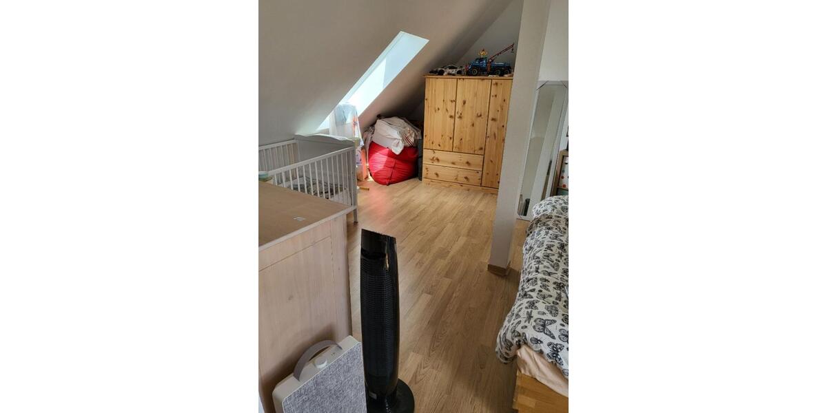 Dachgeschoßwohnung Neunkirchen - 3 Zimmer, 70 m&sup2;, 700&euro; | Angebot:25659592
