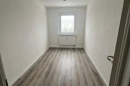 Wohnung Borna - 3 Zimmer, 68 m&sup2;, 426&euro; | Angebot:25126832