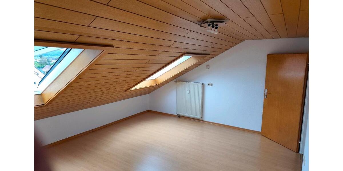 Dachgeschoßwohnung Haigerloch - 3 Zimmer, 70 m&sup2;, 700&euro; | Angebot:26534628