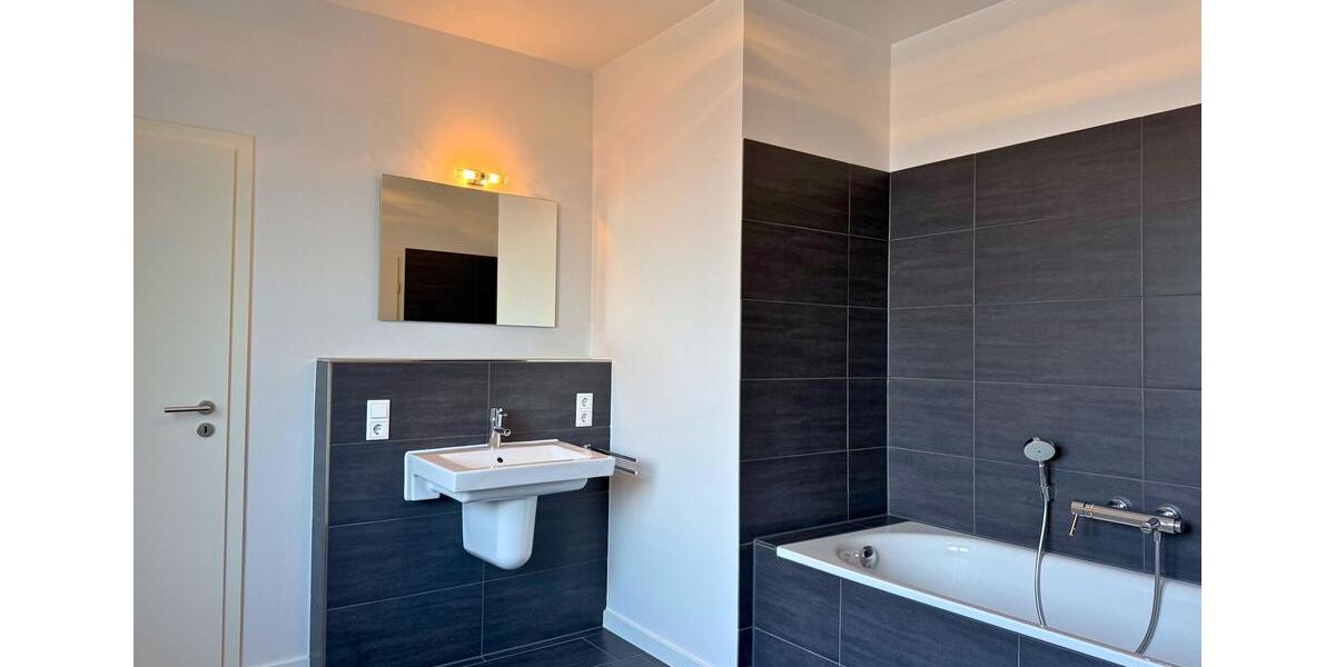 Etagenwohnung Wiefelstede - 2.5 Zimmer, 92 m&sup2;, 1.140&euro; | Angebot:26559138