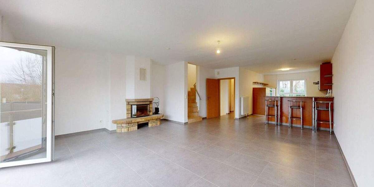 Reihenmittelhaus Frankfurt am Main Preungesheim - 5 Zimmer, 226 m&sup2;, 2.950&euro; | Angebot:25152532