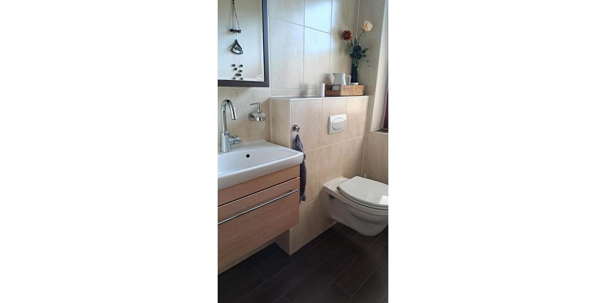 Einfamilienhaus Sontra - 7 Zimmer, 150 m&sup2;, 1.200&euro; | Angebot:23281808