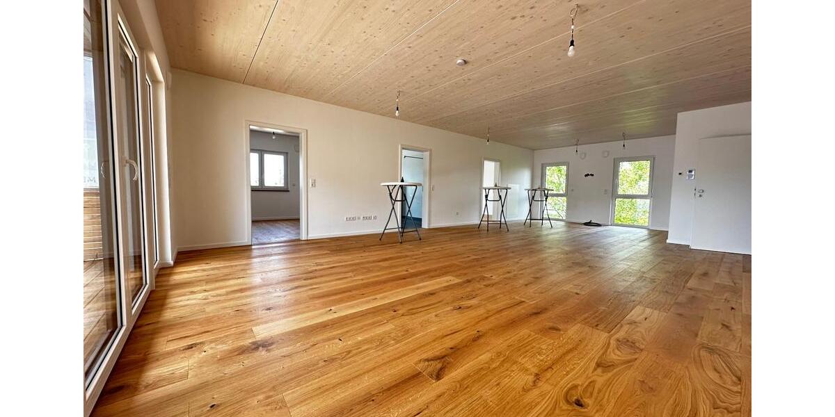 Etagenwohnung Uffenheim - 3.5 Zimmer, 102 m&sup2;, 1.025&euro; | Angebot:25078955