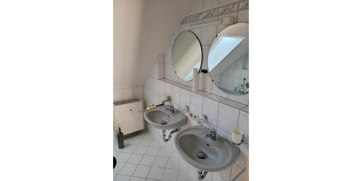 Wohnen auf Zeit Geisingen - 4 Zimmer, 101 m&sup2;, 500&euro; | Angebot:25821037