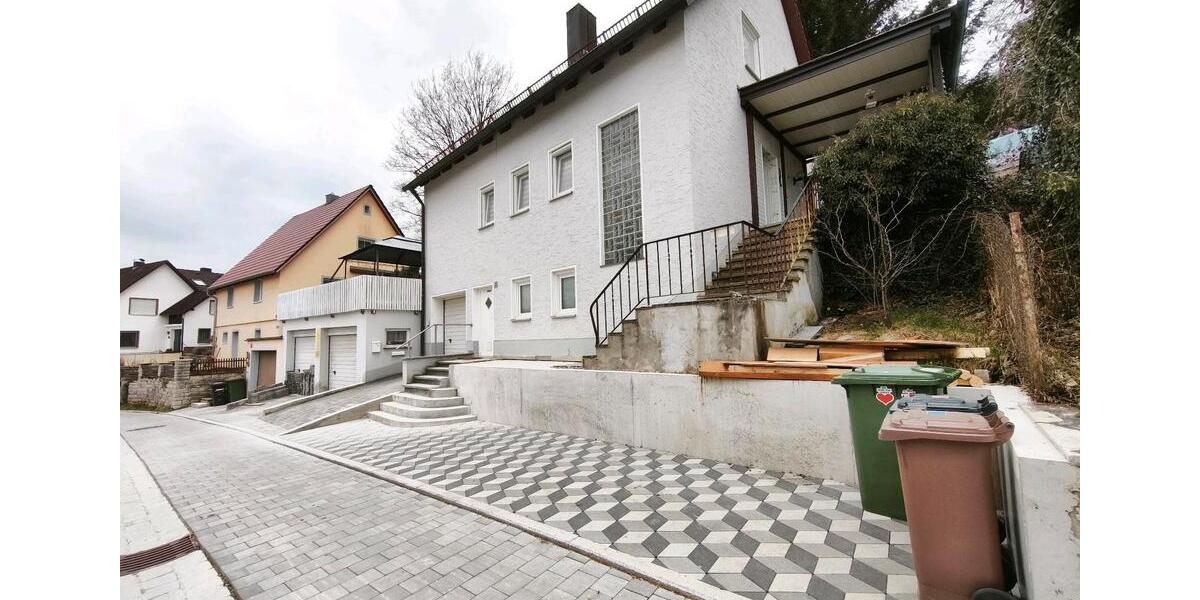 Einfamilienhaus Treuchtlingen - 5 Zimmer, 114 m&sup2;, 1.200&euro; | Angebot:25077609